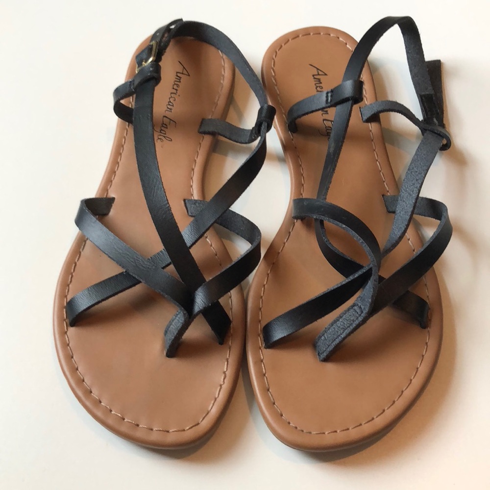 Women’s size 8, AE sandals